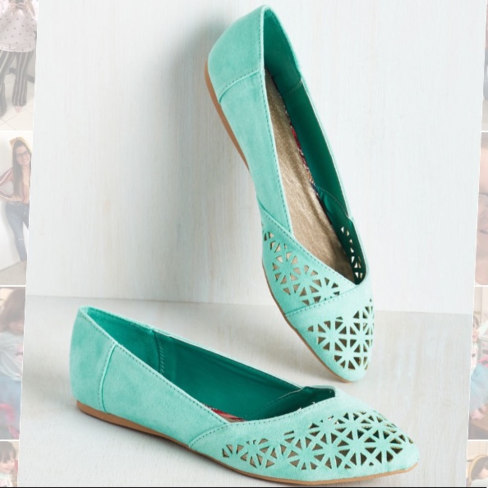 Perforated Turquoise Faux-suede Pointed Flat
